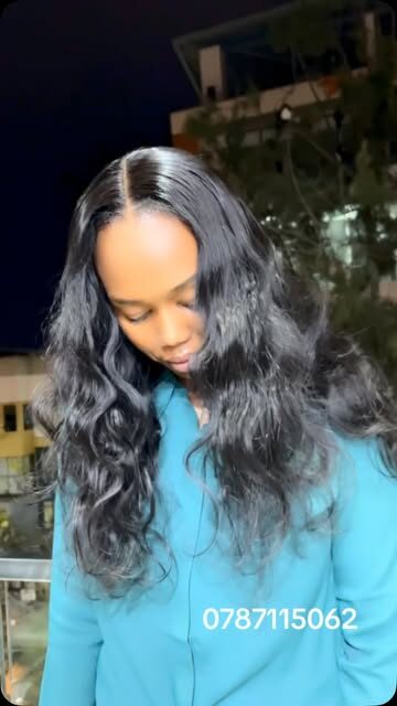 Long body-wave wig